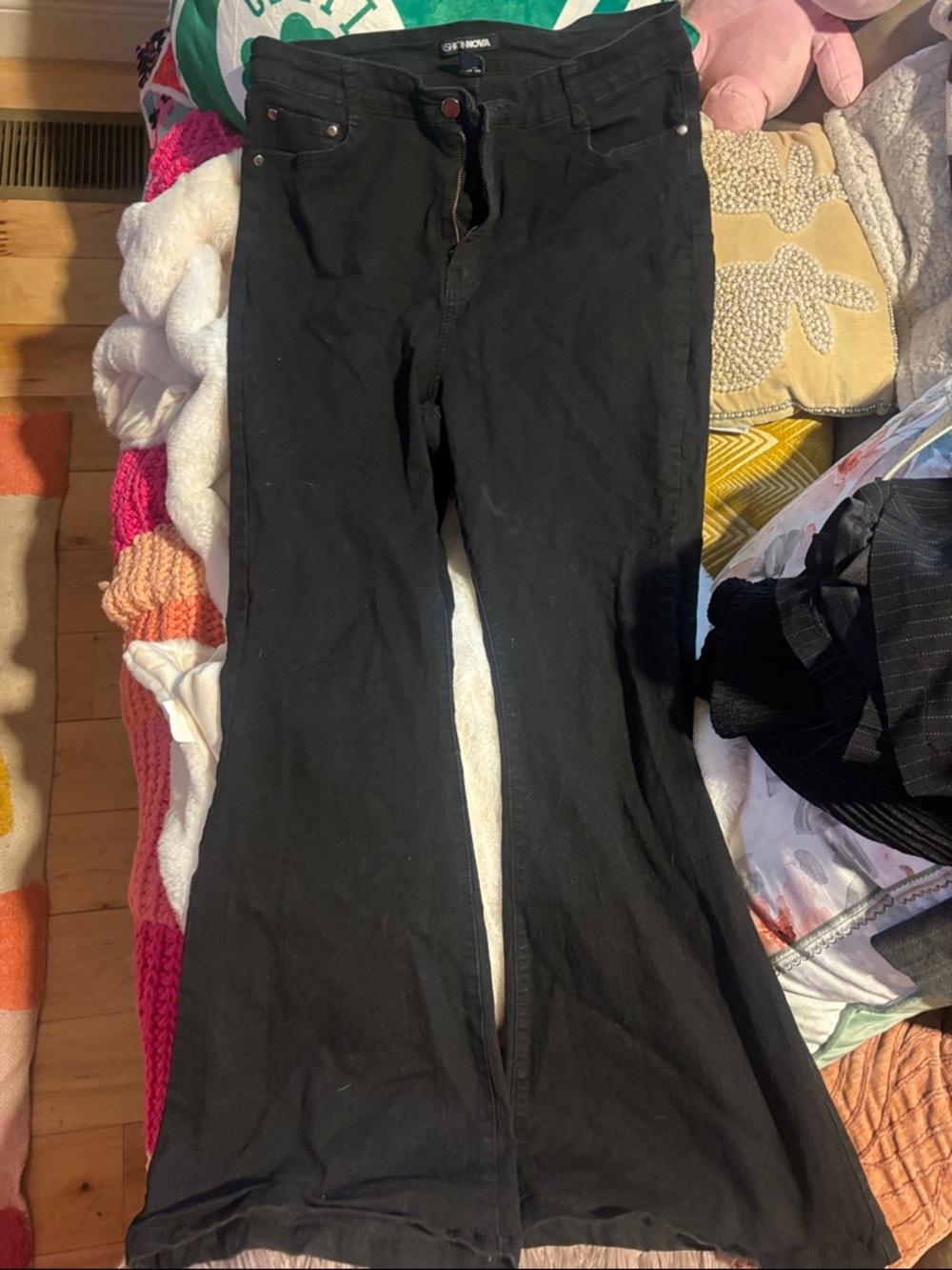 Fashion Nova Black Flared Women's Jeans